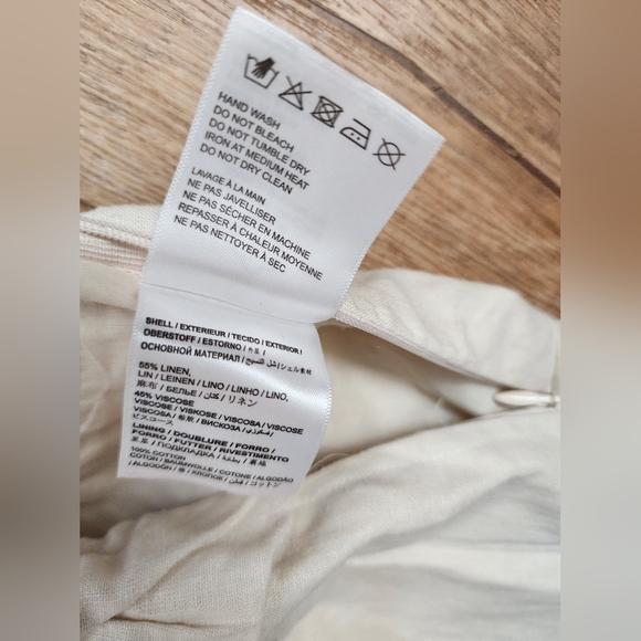 NWT $320 FARM RIO Linen Peplum Romper Ornate Embroidery Low Neck Beaded Belt M - Picture 10 of 11